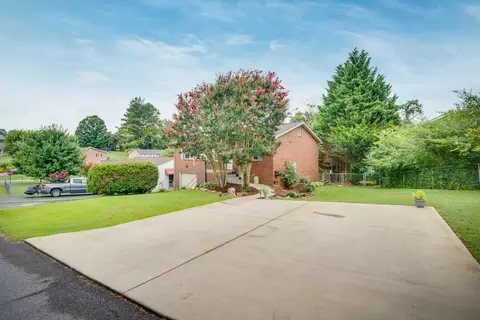 210 Cedar Lane Gray Tn 37615, Gray, TN 37615 photo 3
