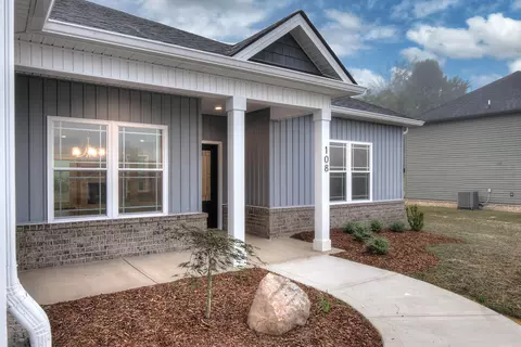 108 Ervin Loop Erwin Tn 37650, Erwin, TN 37650 photo 5