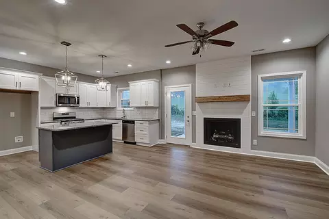 108 Ervin Loop Erwin Tn 37650, Erwin, TN 37650 photo 9