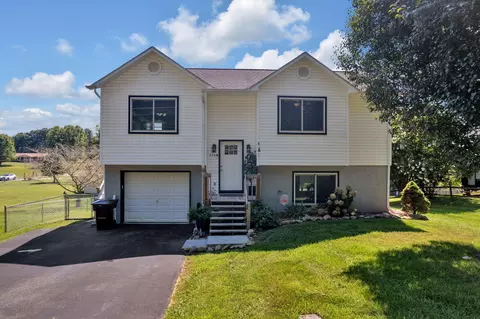 672 Riverside Road Bluff City Tn 37618, Bluff City, TN 37618