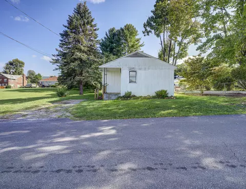 2407 Vines Street Johnson City Tn 37604, Johnson City, TN 37604