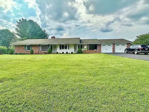 120 Jaynes Road Johnson City Tn 37601, Johnson City, TN 37601
