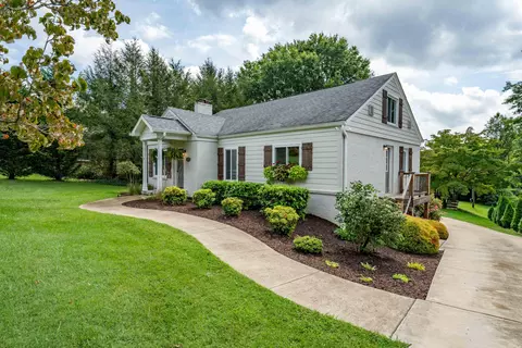 1461 Holston Drive Bristol Tn 37620, Bristol, TN 37620