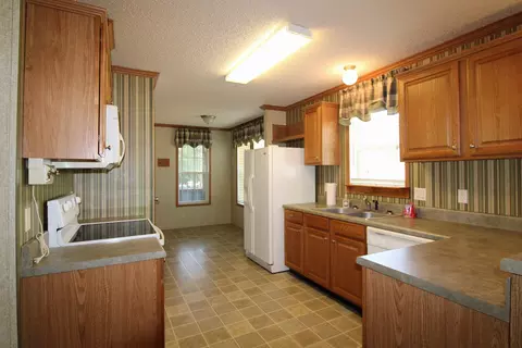 2090 Chimney Top Loop Fall Branch Tn 37656, Fall Branch, TN 37656 photo 5