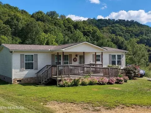 1864 Main Street Sneedville Tn 37869, Sneedville, TN 37869