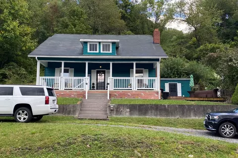 359 E Main Street Appalachia Va 24216, Appalachia, VA 24216