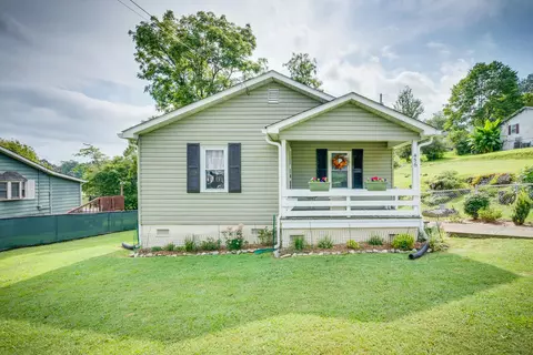 456 Oak Grove Road Gray Tn 37615, Gray, TN 37615