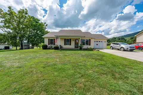 219 Parsley Street Unicoi Tn 37692, Unicoi, TN 37692
