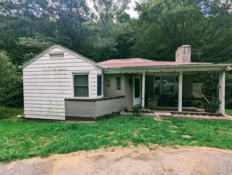 424 Coeburn Road Clintwood Va 24228, Clintwood, VA 24228