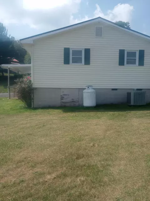 80 Dalton Street Cedar Bluff Va 24609, Cedar Bluff, VA 24609 photo 3