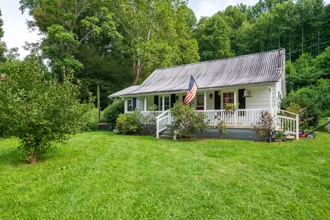 120 Bobs Hollow Road Elizabethton Tn 37643, Elizabethton, TN 37643