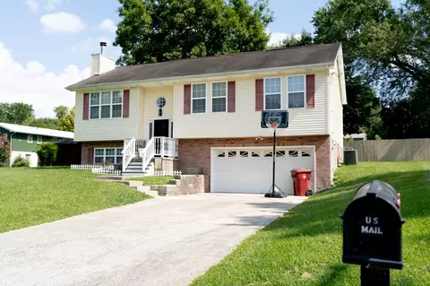 316 S Austin Springs Road Johnson City Tn 37601, Johnson City, TN 37601