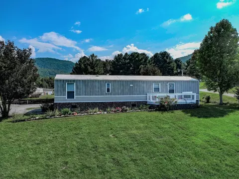 1556 Bullard Drive Newport Tn 37821, Newport, TN 37821