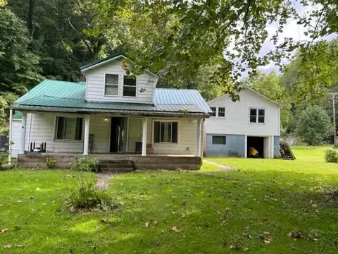 8811 Cavenger Branch Road Pound Va 24279, Pound, VA 24279