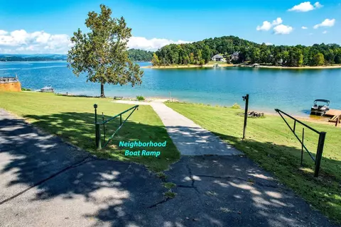 2887 Lake Forest Circle Talbott Tn 37877, Talbott, TN 37877 photo 4