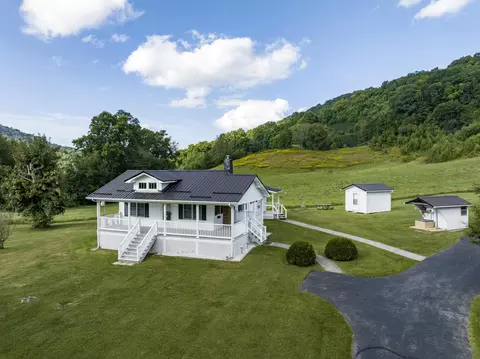 129 Burbank Road Roan Mountain Tn 37687, Roan Mountain, TN 37687