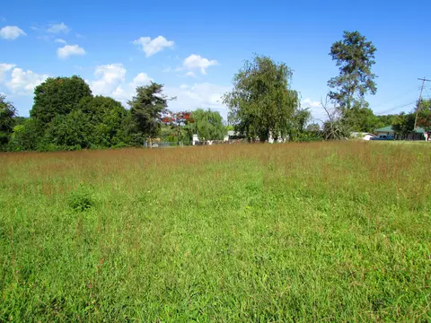 227 Apple Tree Lane Elizabethton Tn 37643, Elizabethton, TN 37643
