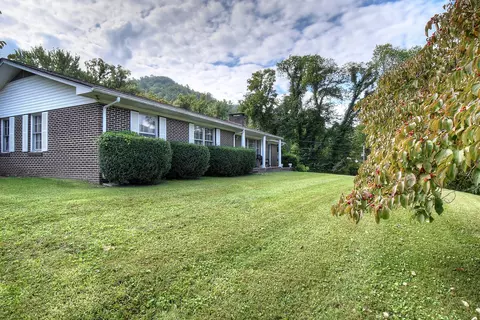 2398 Temple Hill Road Erwin Tn 37650, Erwin, TN 37650 photo 3