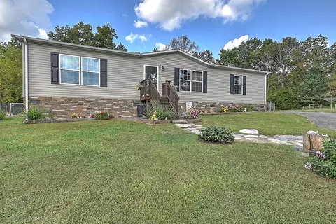 142 Meadow Lark Lane Bluff City Tn 37618, Bluff City, TN 37618
