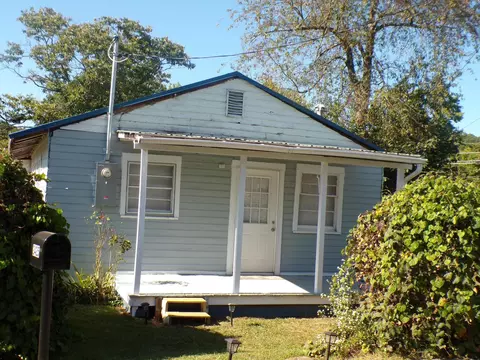 2425 Charles Street Johnson City Tn 37601, Johnson City, TN 37601 photo 2