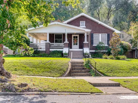 613 W Poplar Street Johnson City Tn 37604, Johnson City, TN 37604