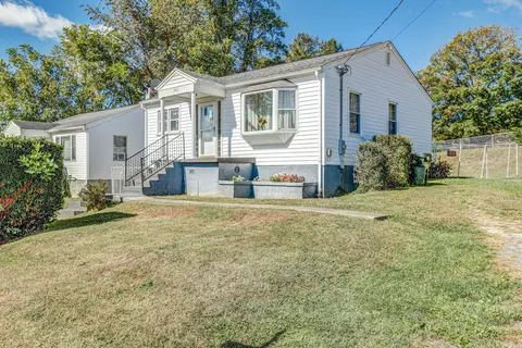301 Magnolia Drive Bristol Va 24201, Bristol, VA 24201