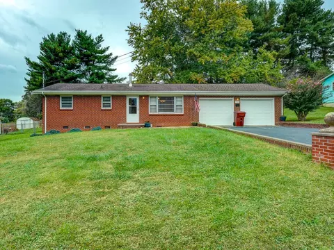 1305 Clearview Drive Johnson City Tn 37604, Johnson City, TN 37604