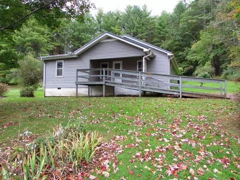 1200 J Shoun Road Mountain City Tn 37683, Mountain City, TN 37683