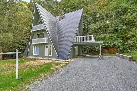 397 Browns Branch Road Hampton Tn 37658, Hampton, TN 37658 photo 3