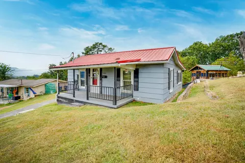 1866 Lowell Drive Kingsport Tn 37660, Kingsport, TN 37660