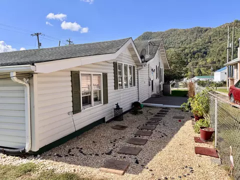 417 Second Avenue Hampton Tn 37658, Hampton, TN 37658 photo 8