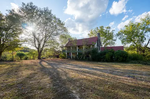 396 Hideaway Farm Road Piney Flats Tn 37686, Piney Flats, TN 37686