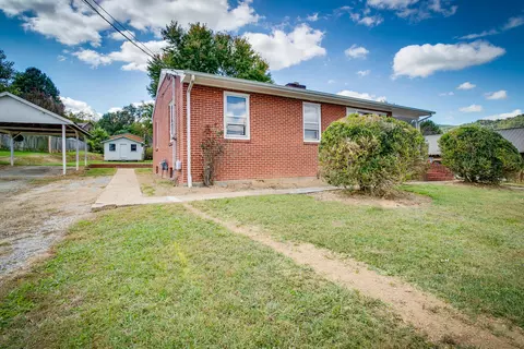 107 Polk Street Erwin Tn 37650, Erwin, TN 37650 photo 2