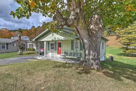 10143 Oak Grove Road Bristol Va 24202, Bristol, VA 24202