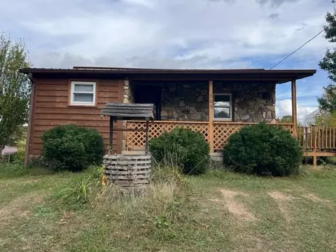 365 Hillside Road Mountain City Tn 37683, Mountain City, TN 37683