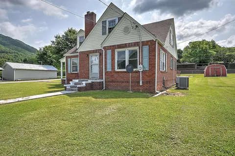 203 Second Avenue Hampton Tn 37658, Hampton, TN 37658 photo 8