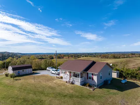 2395 Oakwood Road Midway Tn 37809, Midway, TN 37809