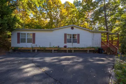 120 Peters Lane Hampton Tn 37658, Hampton, TN 37658 photo 2