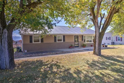 556 Kingsport Highway Greeneville Tn 37745, Greeneville, TN 37745