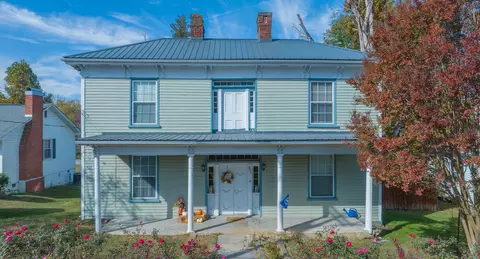 321 Main Street Bluff City Tn 37618, Bluff City, TN 37618