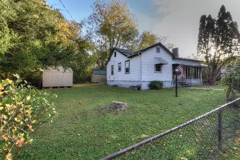 109 Jackson Court Erwin Tn 37650, Erwin, TN 37650 photo 2