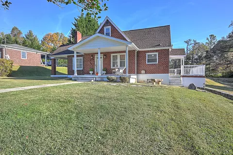 1041 Oakland Drive Bristol Tn 37620, Bristol, TN 37620