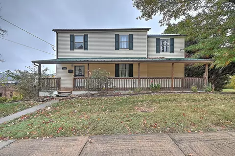 735 W H Street Elizabethton Tn 37643, Elizabethton, TN 37643