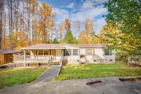 102 Crystal Lane Unicoi Tn 37692, Unicoi, TN 37692