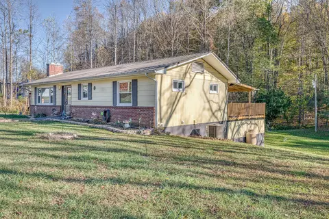 1436 E Cedar Street Bristol Tn 37620, Bristol, TN 37620 photo 2