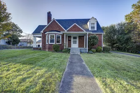 118 W Maple Street Johnson City Tn 37604, Johnson City, TN 37604