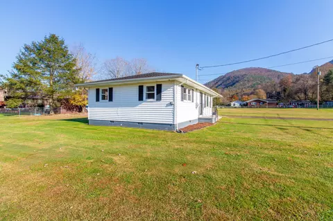 315 Melrose Street Hampton Tn 37658, Hampton, TN 37658 photo 28