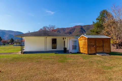 315 Melrose Street Hampton Tn 37658, Hampton, TN 37658 photo 24