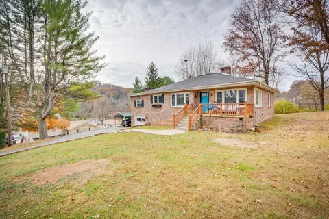 120 Ridge Road Bristol Tn 37620, Bristol, TN 37620