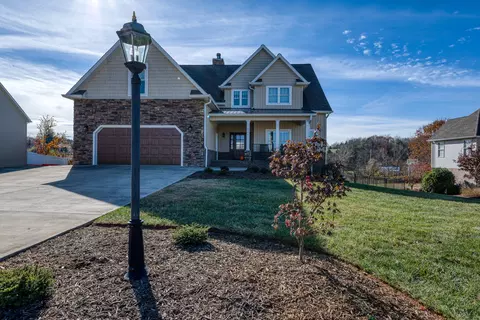 214 Charlton Court Bluff City Tn 37618, Bluff City, TN 37618